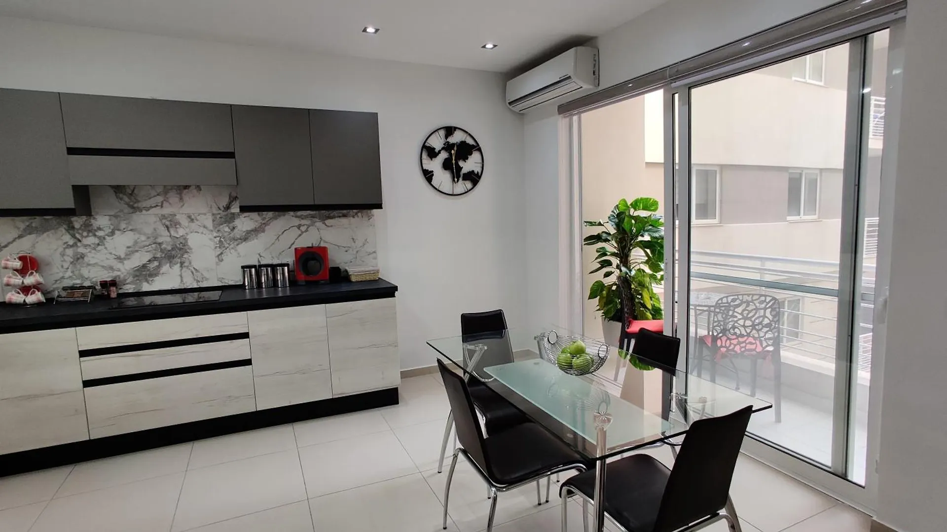 Depiro Point Deluxe - Modern, Designer Apartment 2 Minutes Away From Popular Sliema Seafront