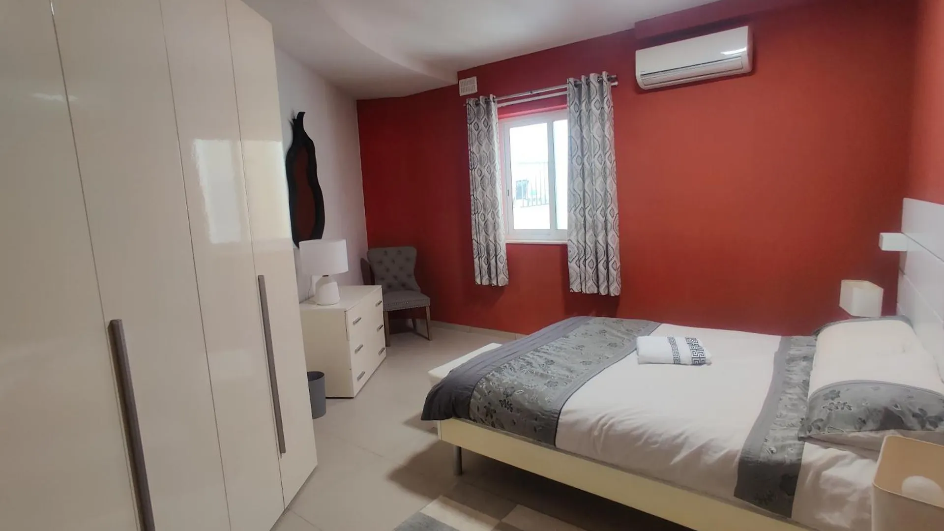 Depiro Point Deluxe - Modern, Designer Apartment 2 Minutes Away From Popular Sliema Seafront