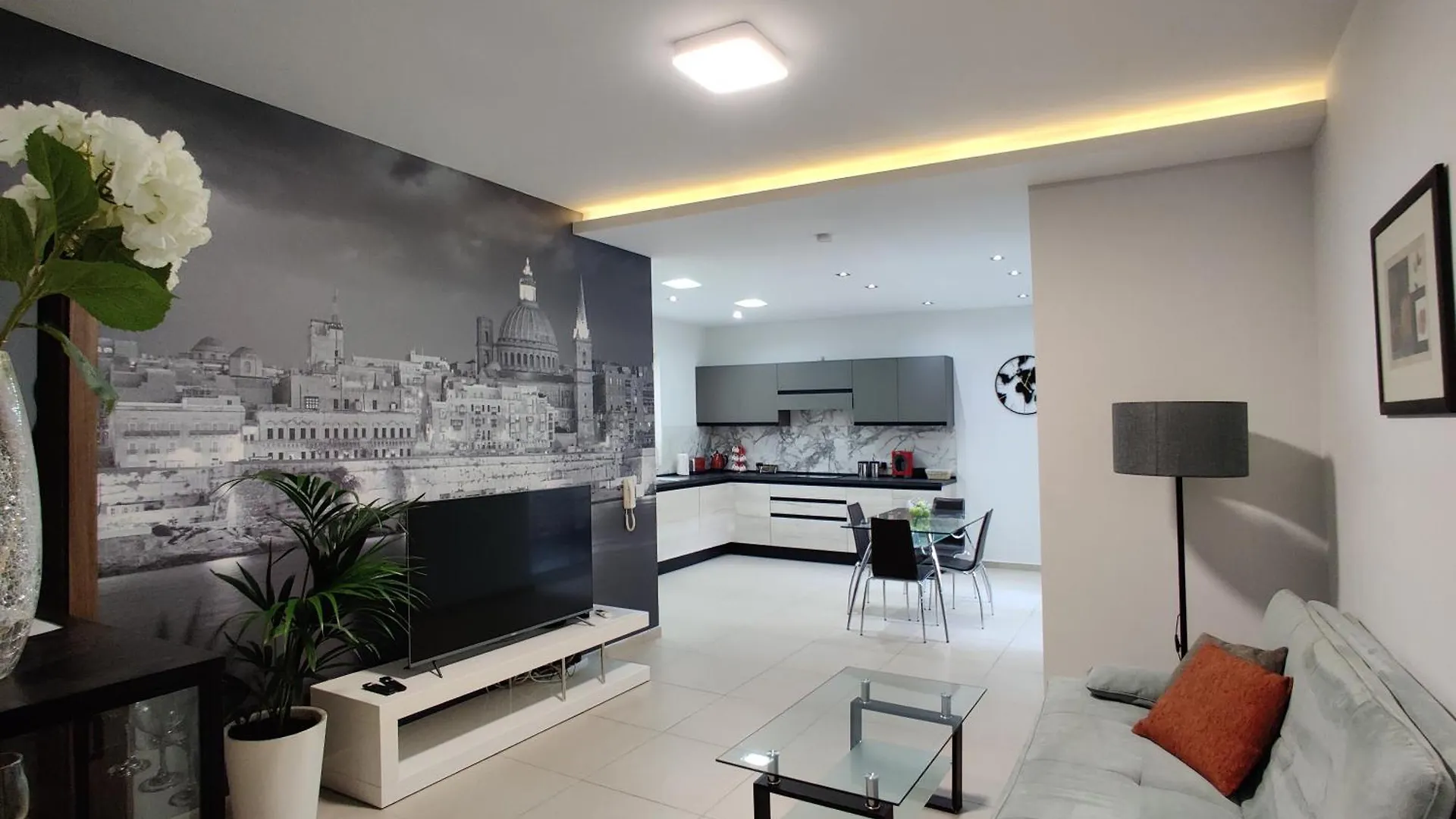Depiro Point Deluxe - Modern, Designer Apartment 2 Minutes Away From Popular Sliema Seafront
