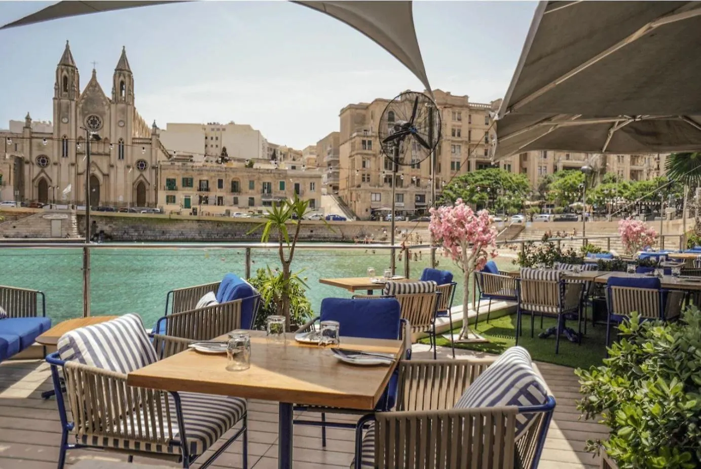 Depiro Point Deluxe - Modern, Designer Apartment 2 Minutes Away From Popular Sliema Seafront