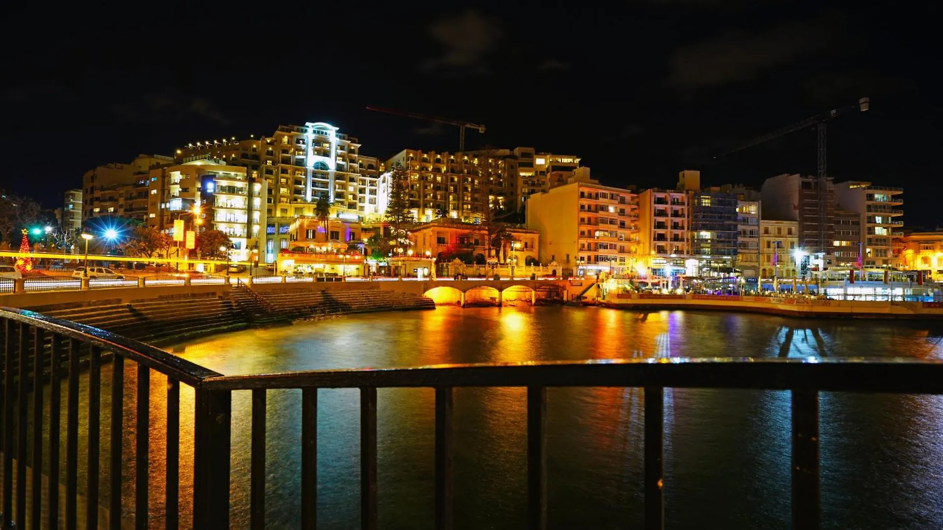 Depiro Point Deluxe - Modern, Designer Apartment 2 Minutes Away From Popular Sliema Seafront